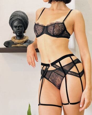 FABULOUS BLACK